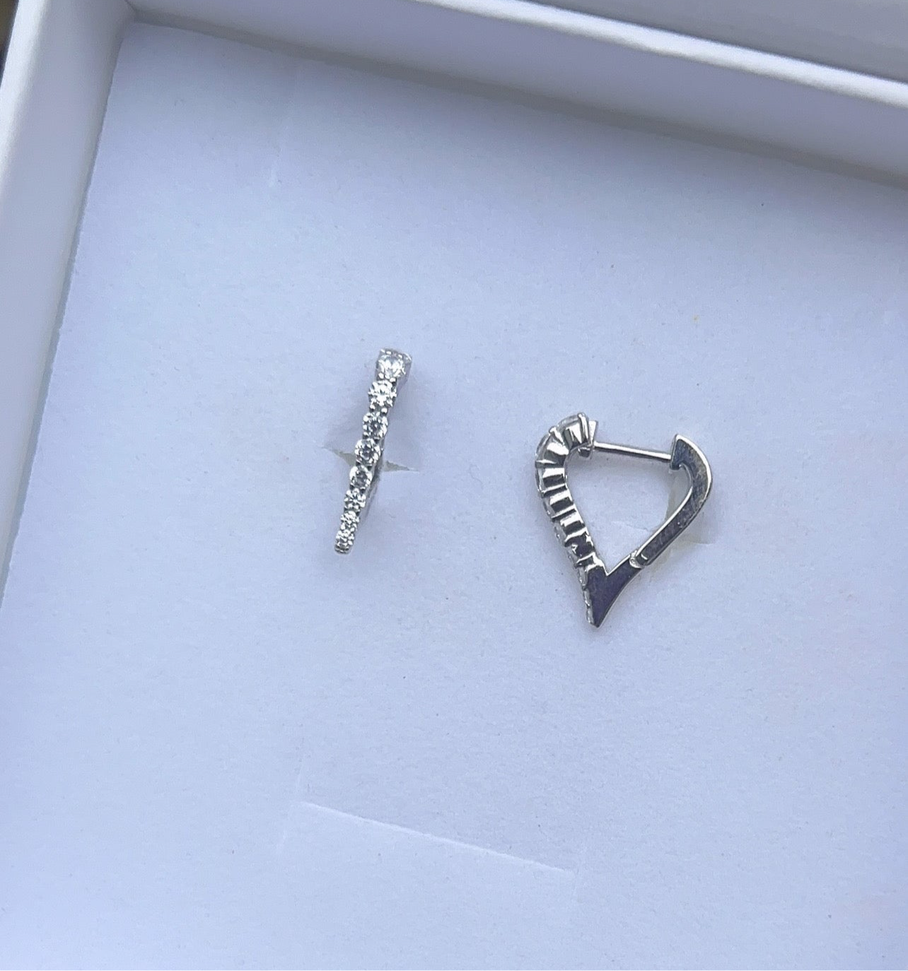 Pave Heart Huggie
