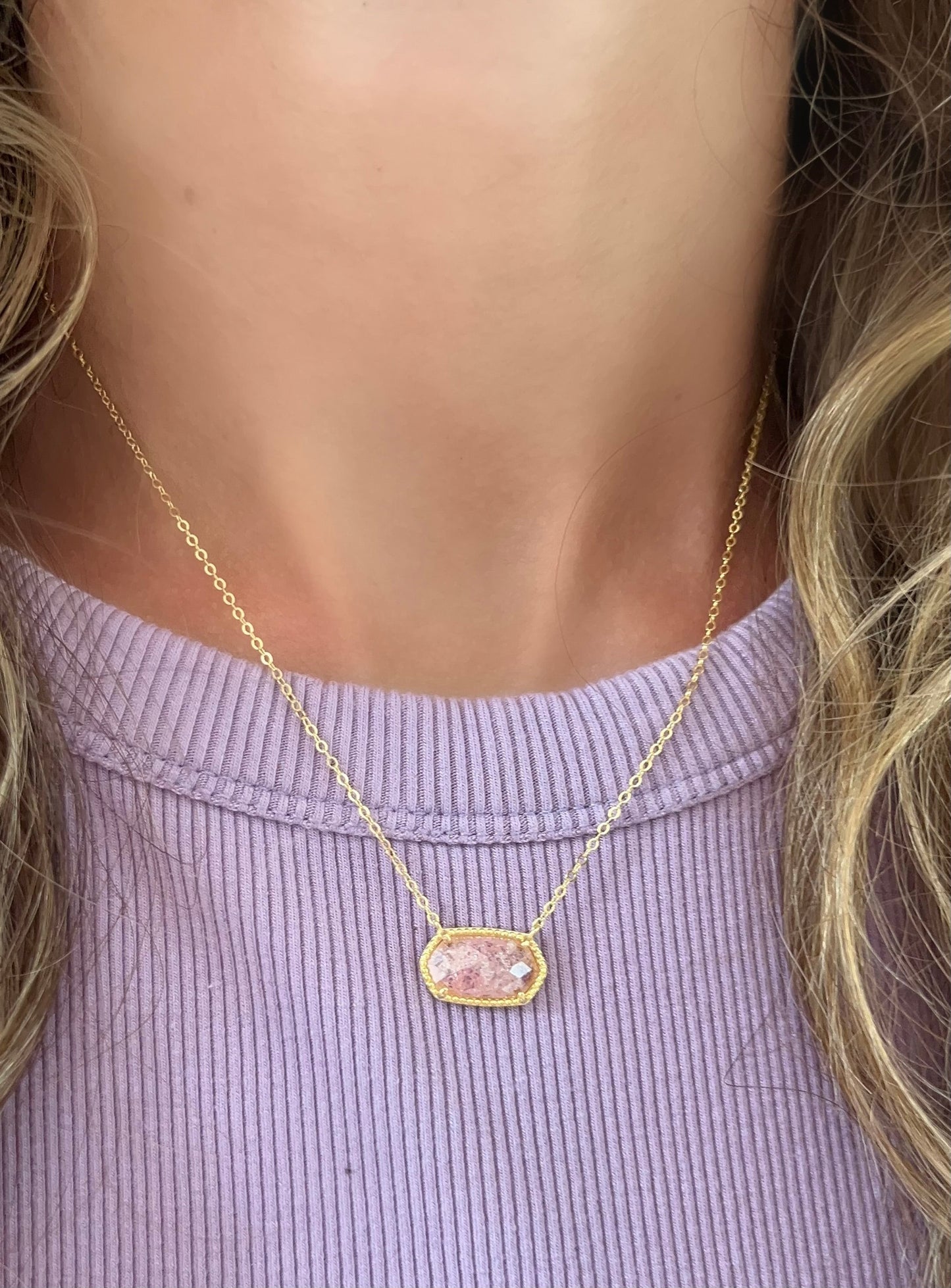 Rosé Glow Necklace