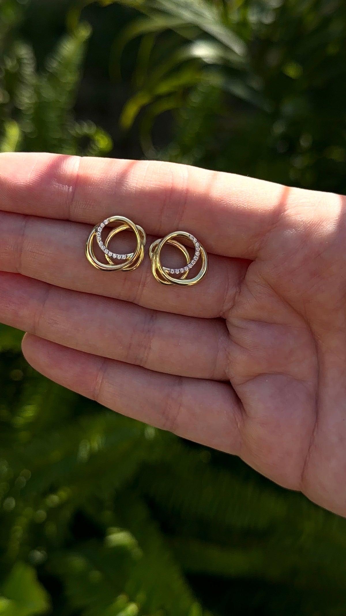 Love knot Studs 