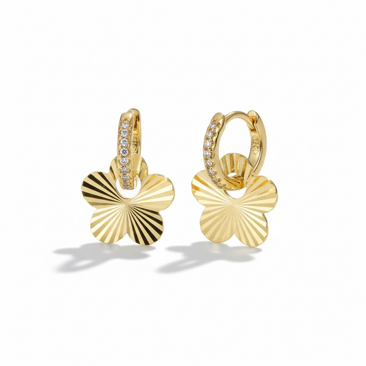 Fluted Flower Huggies