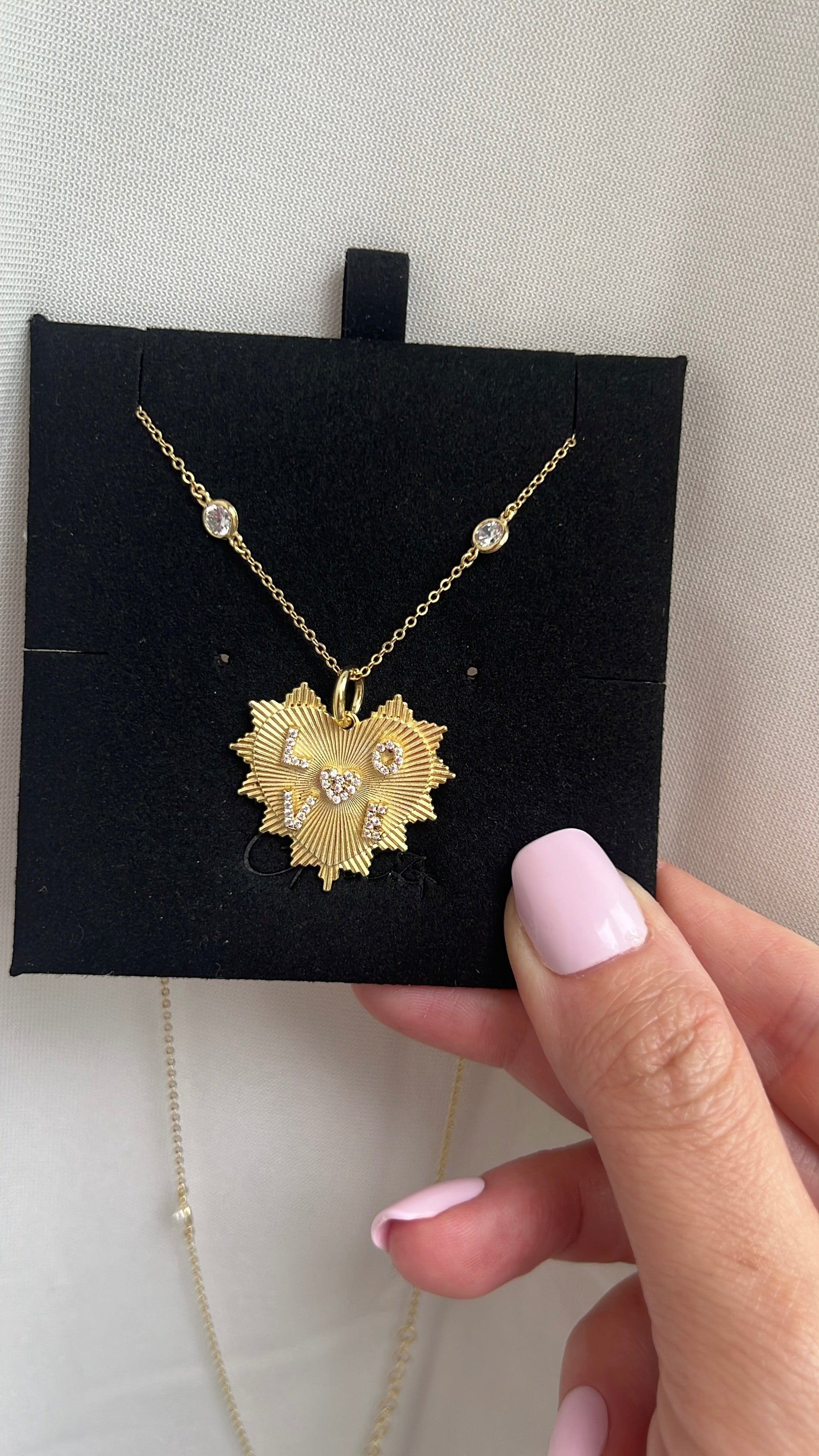 Fluted LOVE Heart Pendant CZ Chain 