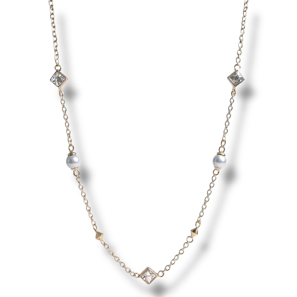 Dainty Pearl and Diamond Layering Necklace 
