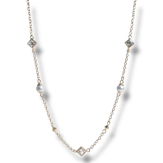 Dainty Pearl and Diamond Layering Necklace 