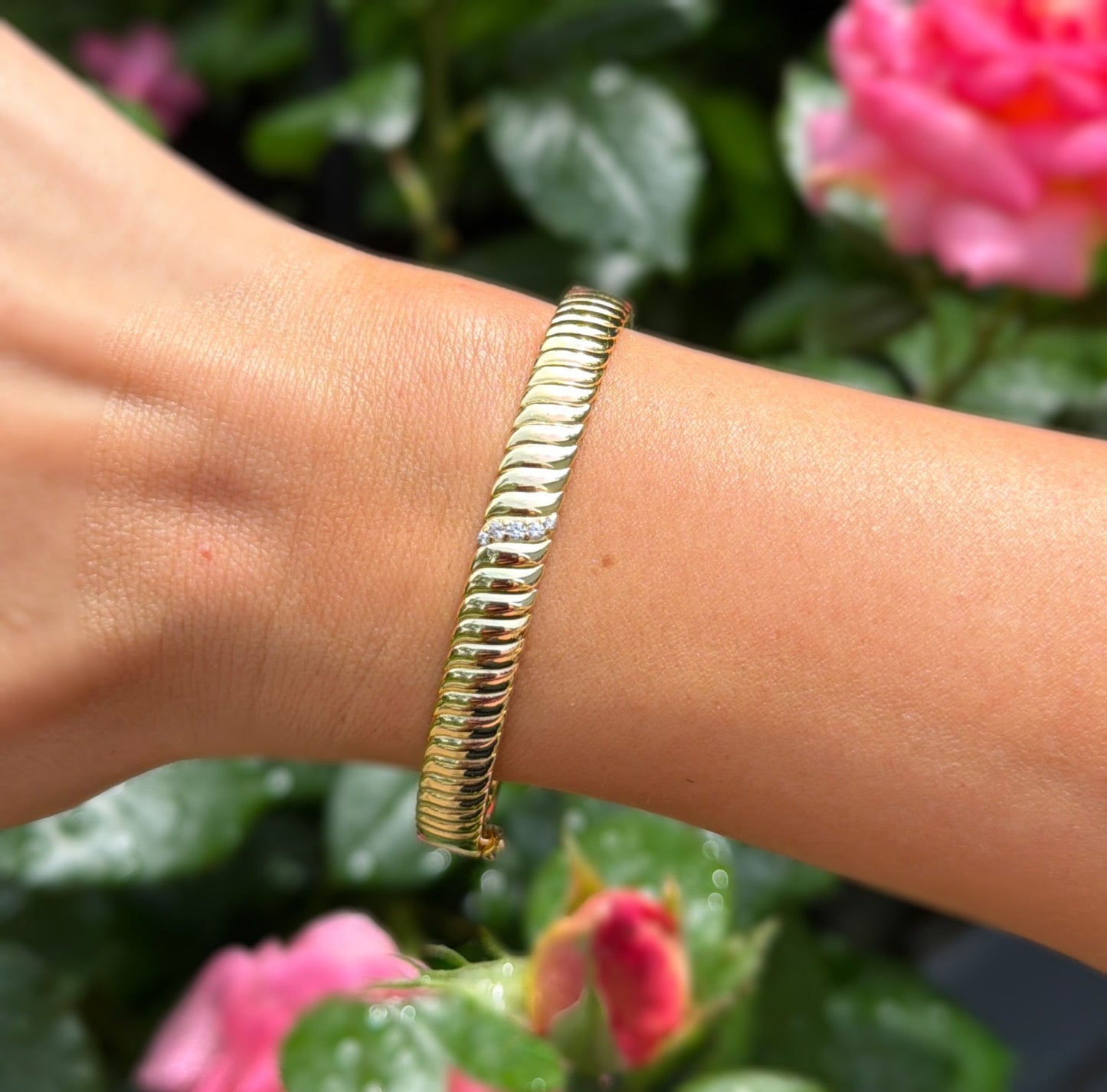The Ribbed Bangle 