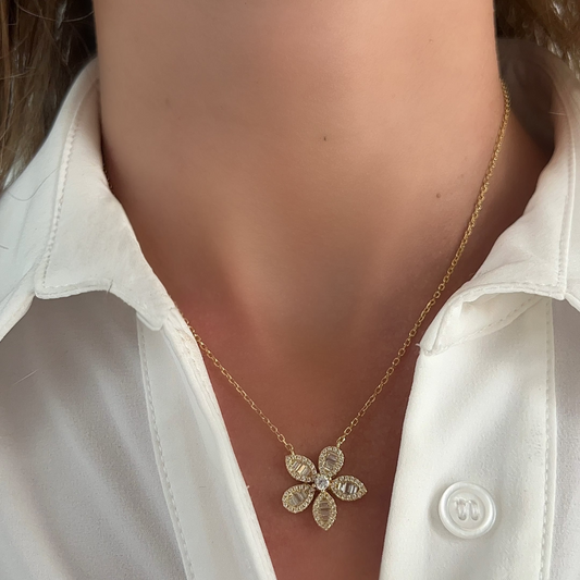 Baguette Daisy Necklace 