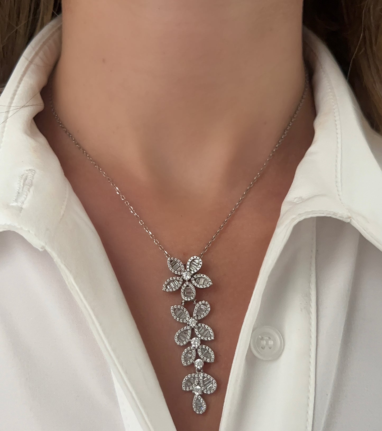 Baguette Daisies Necklace 