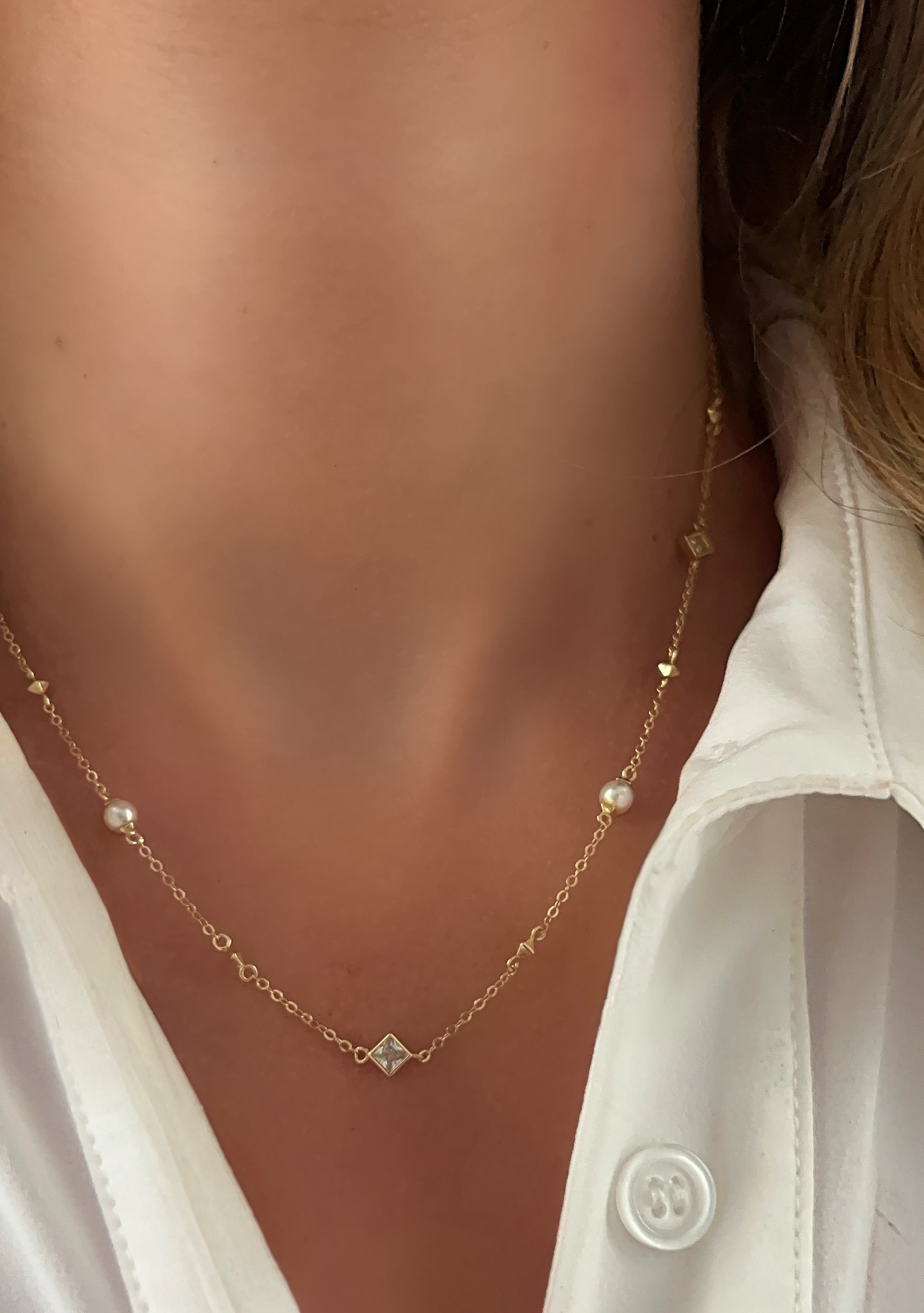 Dainty Pearl and Diamond Layering Necklace 