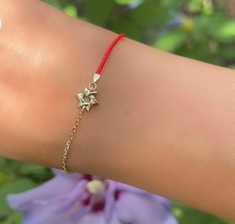 Red String Mini Star of David Bracelet 
