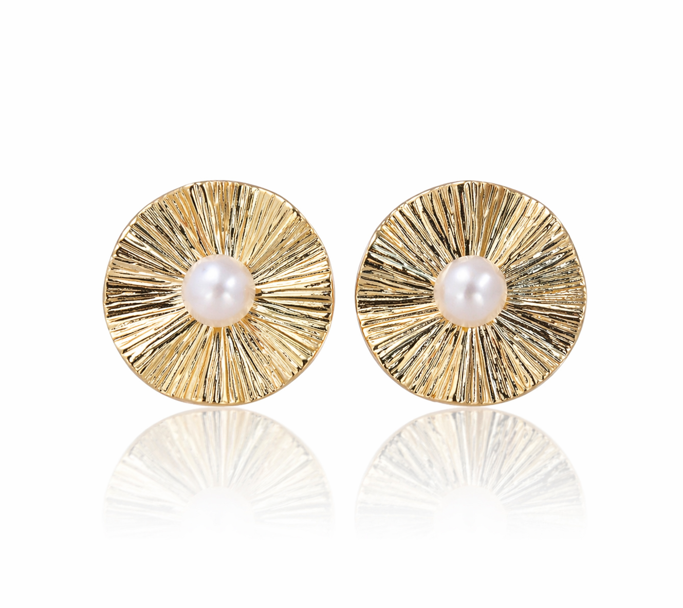 Pearl Accent Fan Studs 