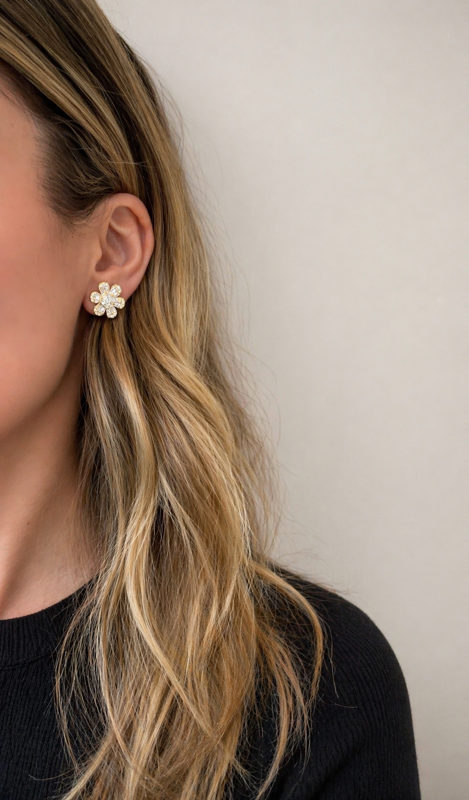 Mixed Stone Daisy Earrings 