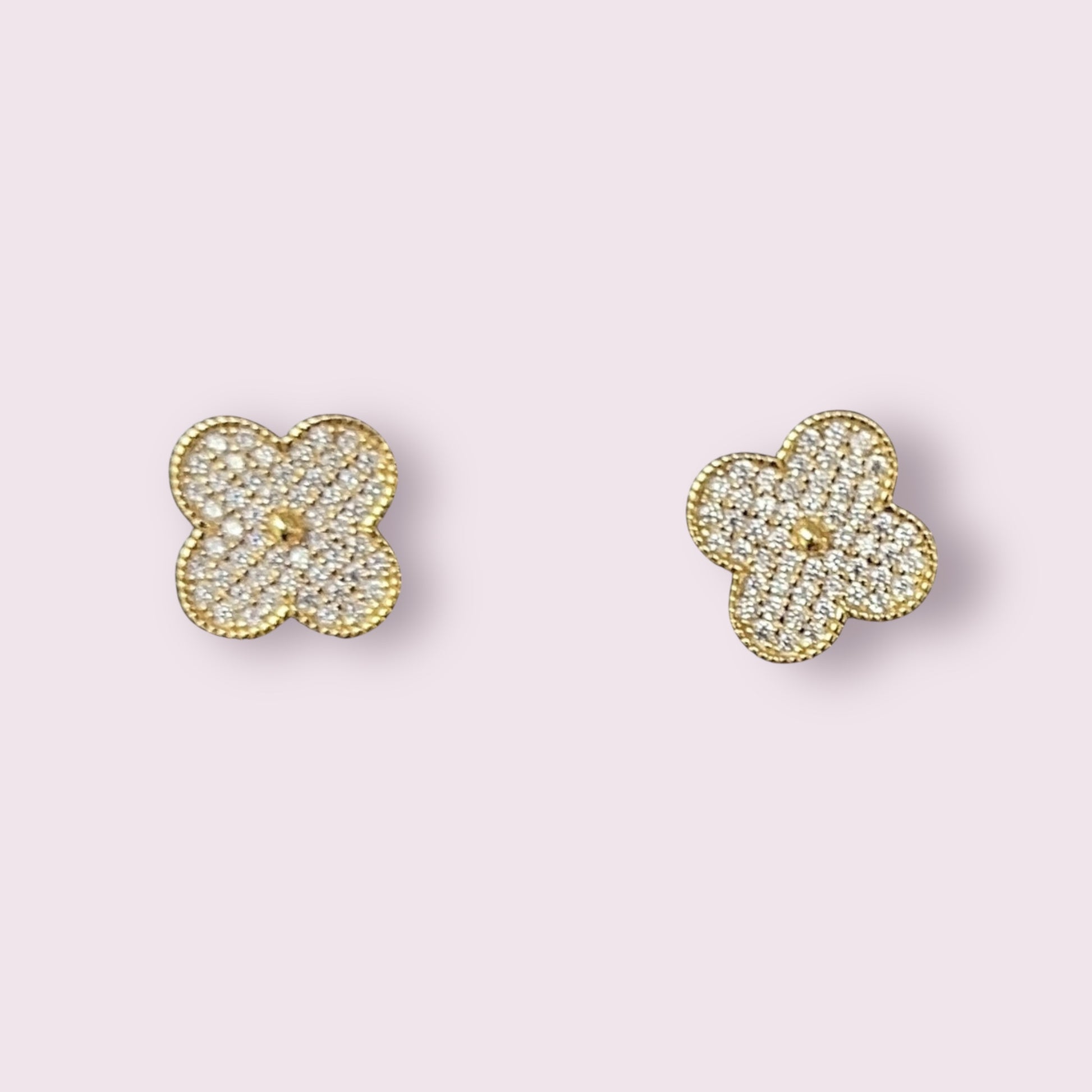 Pave Clover Stud 