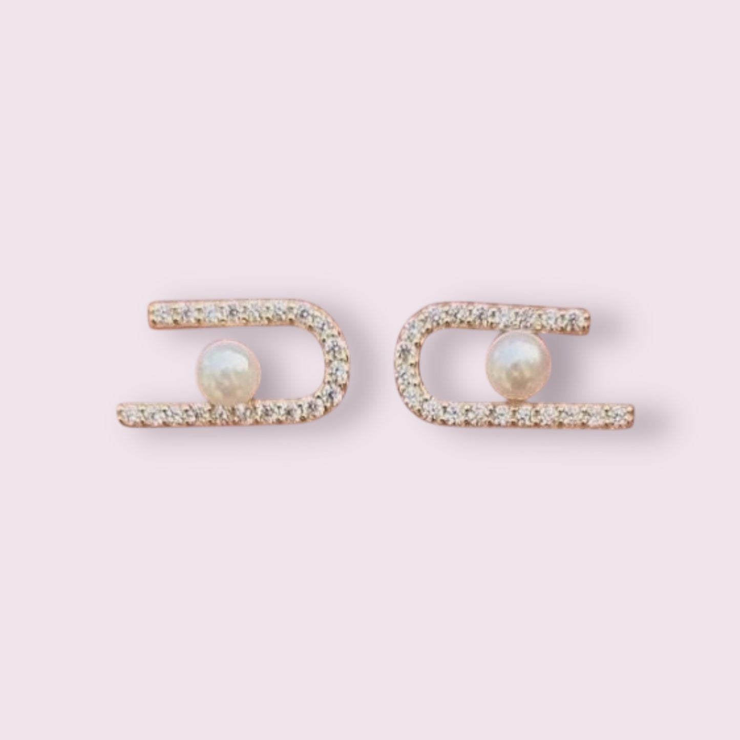 Pave Pearl Accent Stud 